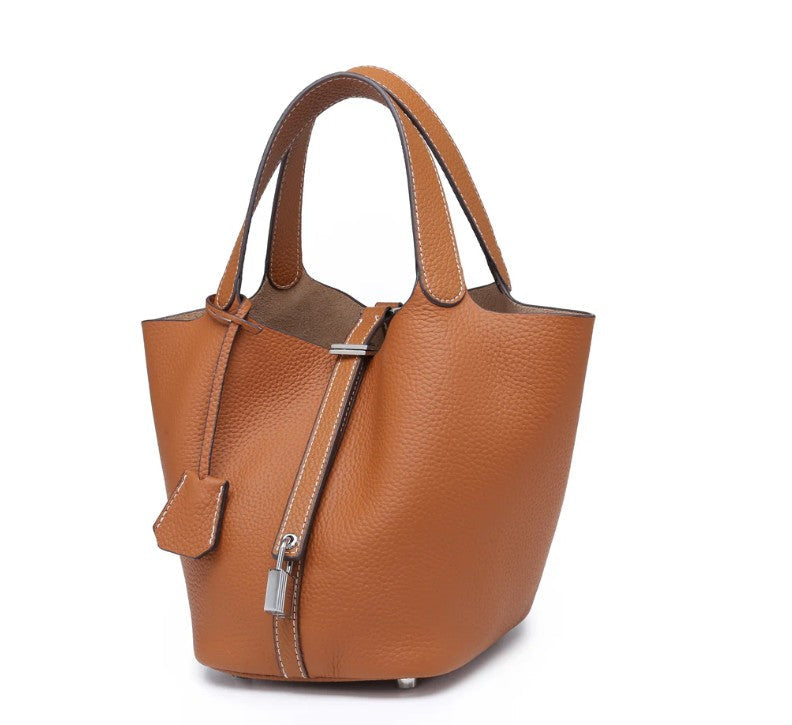 Amelia | Elegant Bucket Bag