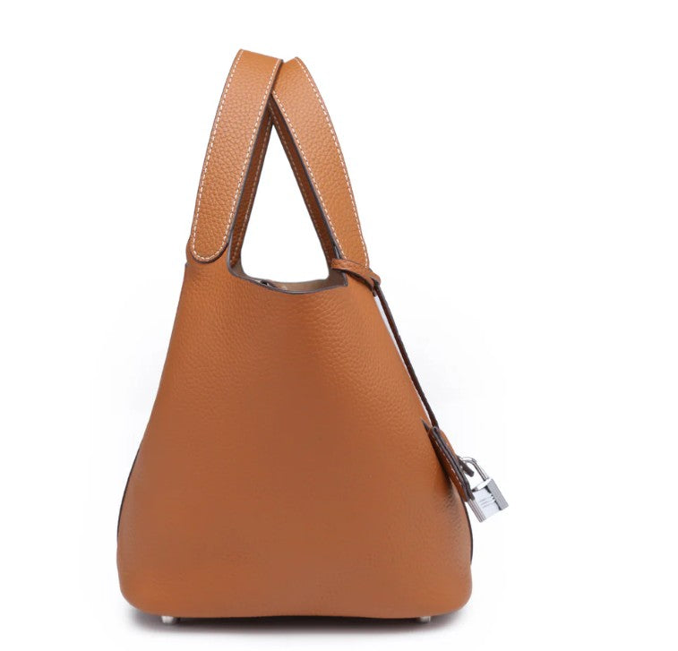 Amelia | Elegant Bucket Bag