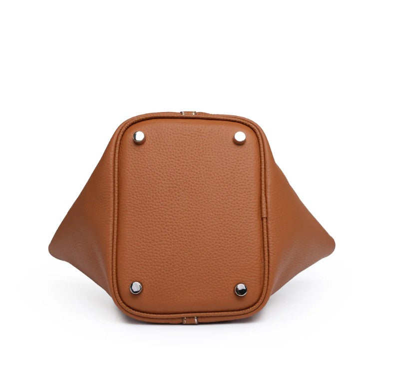 Amelia | Elegant Bucket Bag