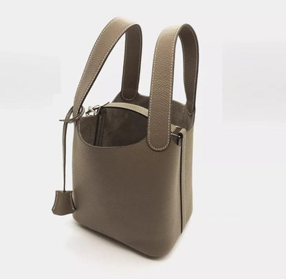 Amelia | Elegant Bucket Bag