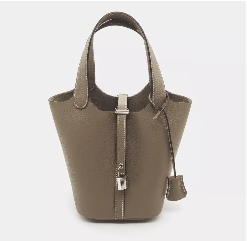 Amelia | Elegant Bucket Bag