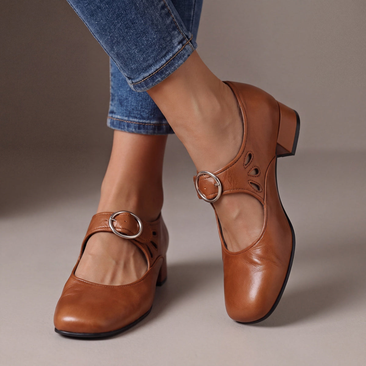 Giuseppina | Strappy Pumps